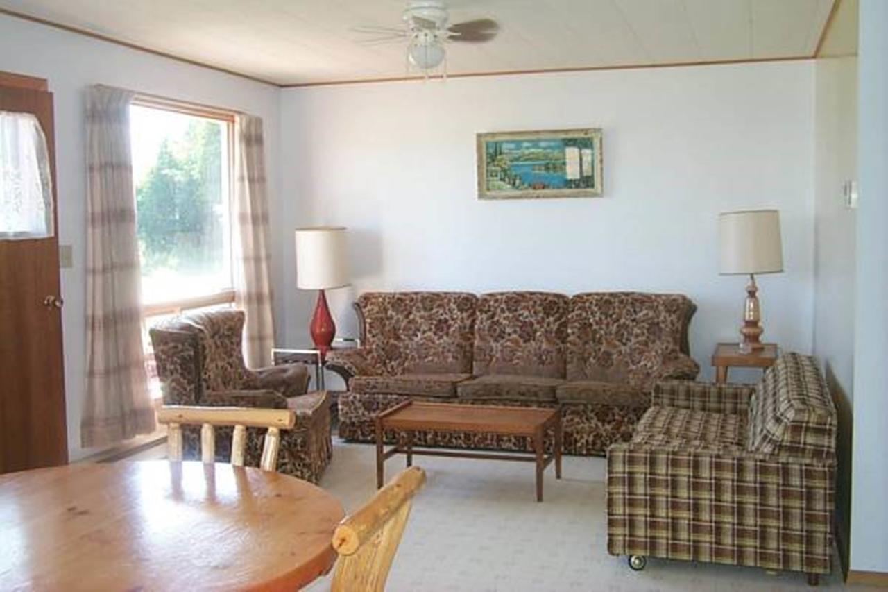 Wee Point Resort Manitowaning 客房 照片